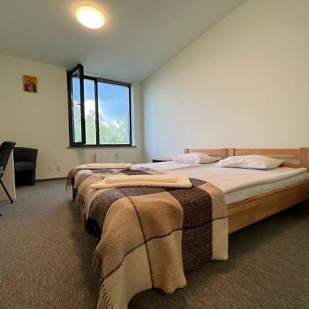 Ucu Inn - Кімнати Для Гостей リヴィウ エクステリア 写真